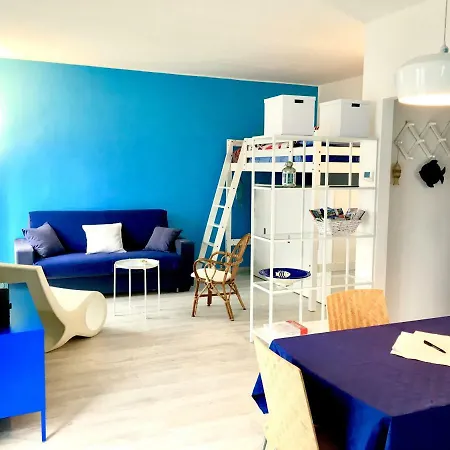 Lavarell House Nyaraló *